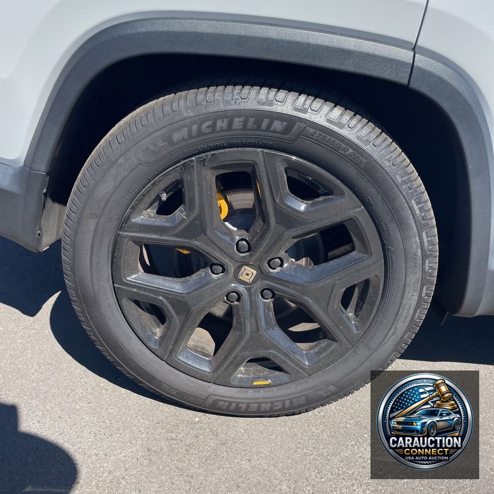 2023 Rivian R1S Adventure Quad-Motor