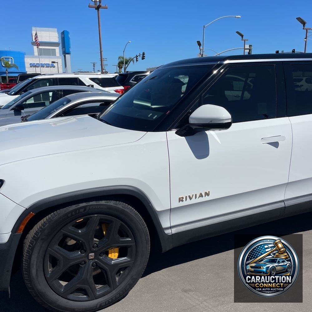 2023 Rivian R1S Adventure Quad-Motor