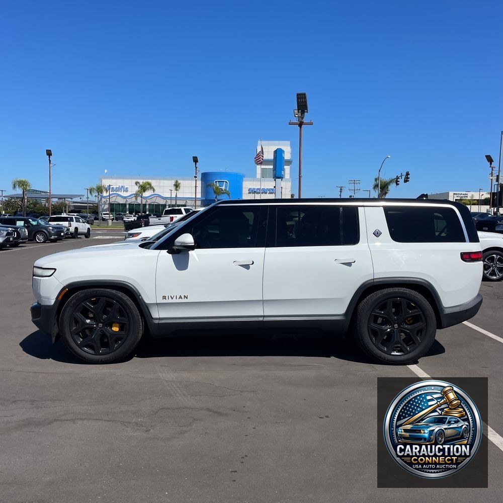 2023 Rivian R1S Adventure Quad-Motor