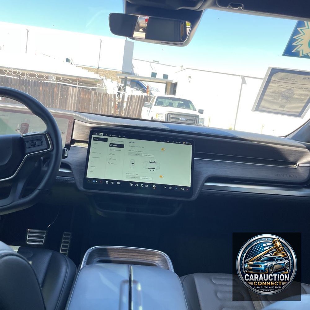 2023 Rivian R1S Adventure Quad-Motor