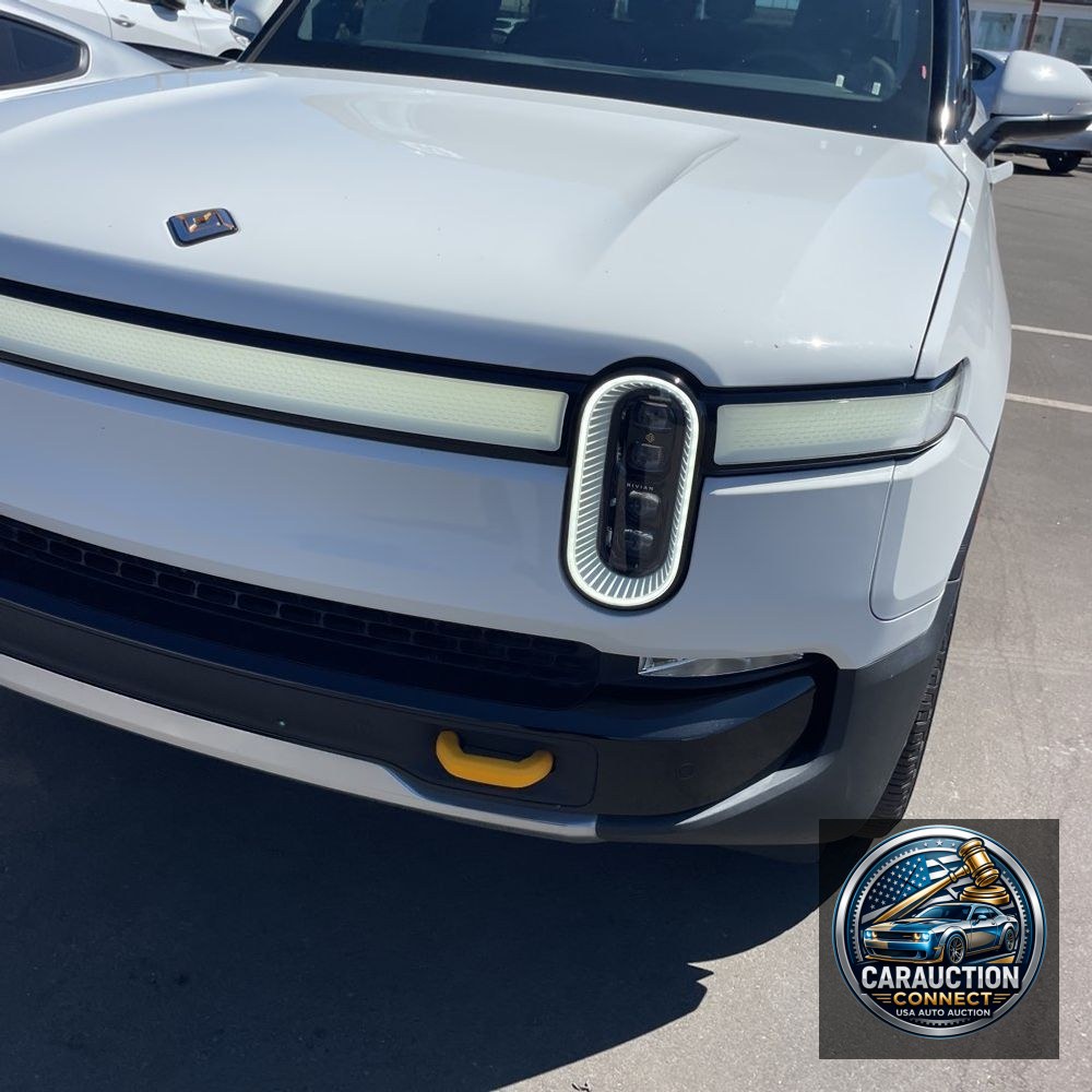 2023 Rivian R1S Adventure Quad-Motor