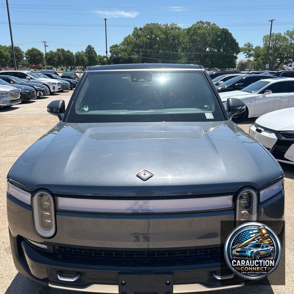 2023 Rivian R1S Adventure Quad-Motor