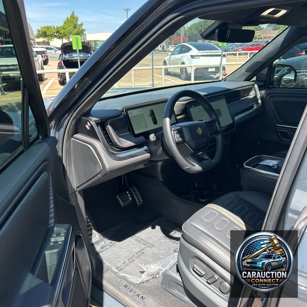 2023 Rivian R1S Adventure Quad-Motor