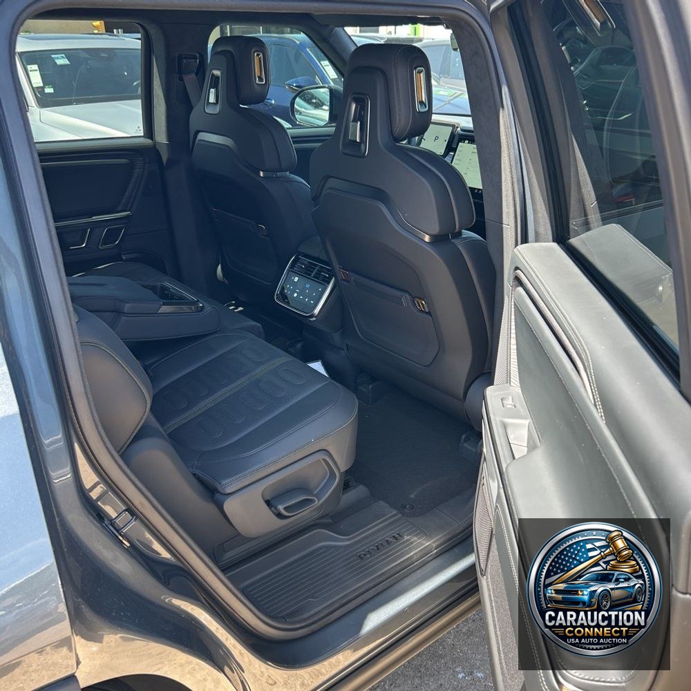 2023 Rivian R1S Adventure Quad-Motor