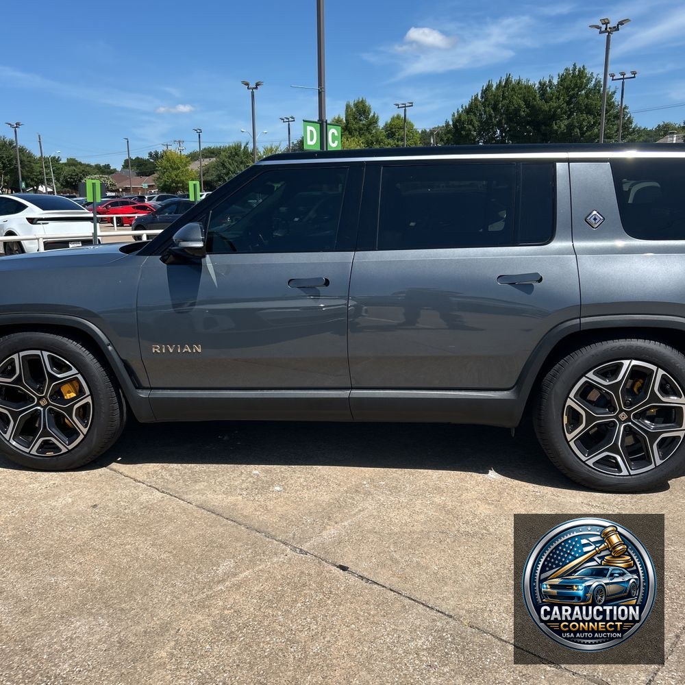 2023 Rivian R1S Adventure Quad-Motor