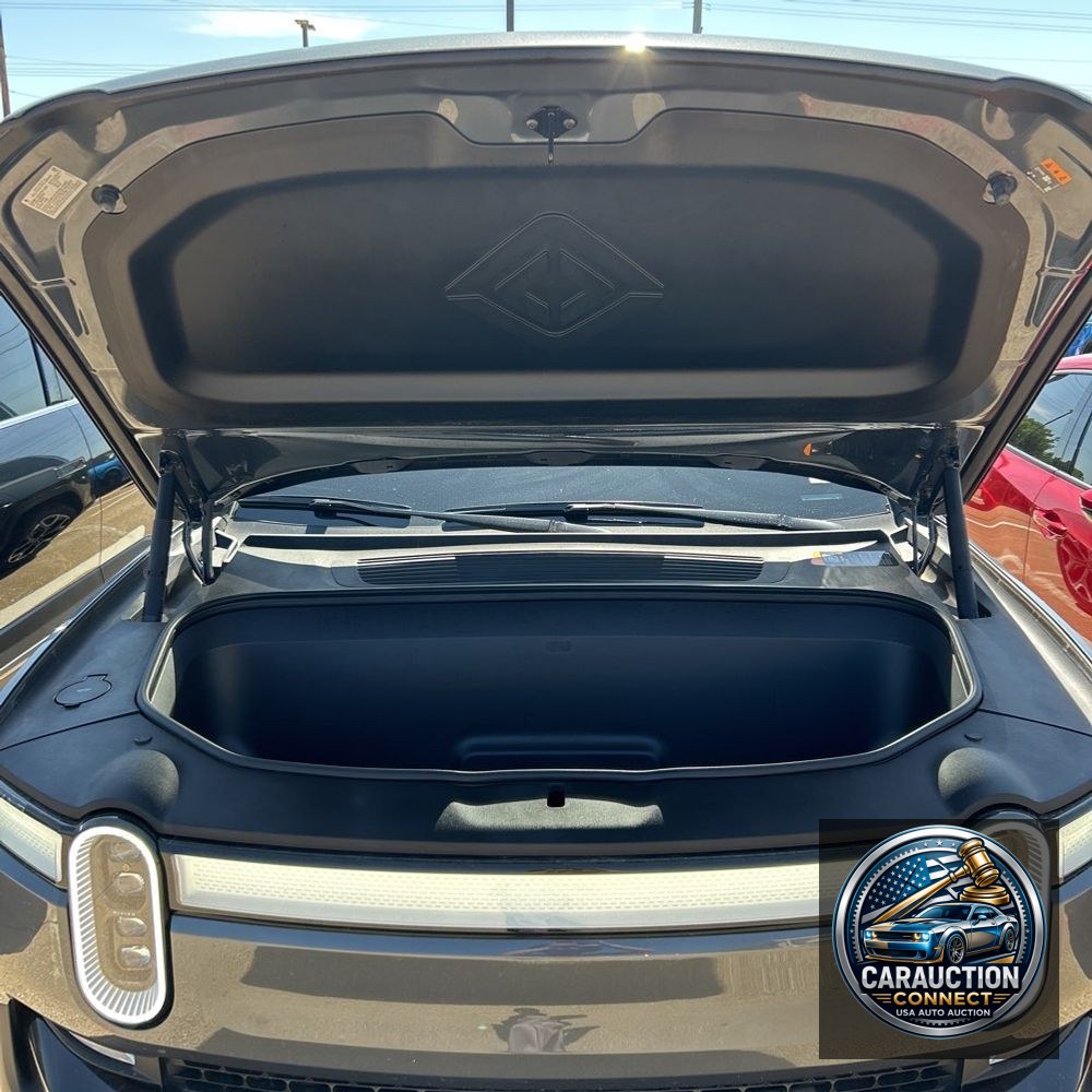 2023 Rivian R1S Adventure Quad-Motor
