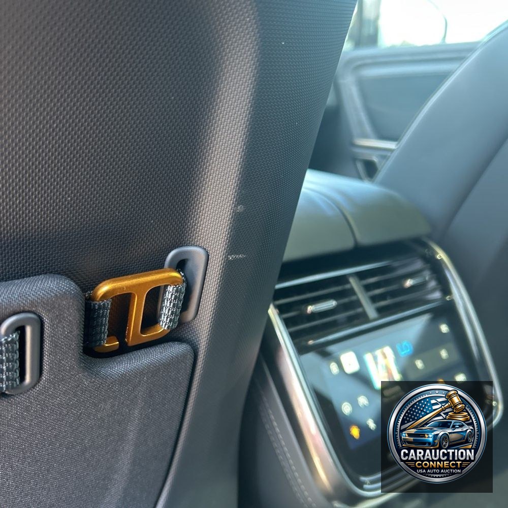 2023 Rivian R1S Adventure Quad-Motor