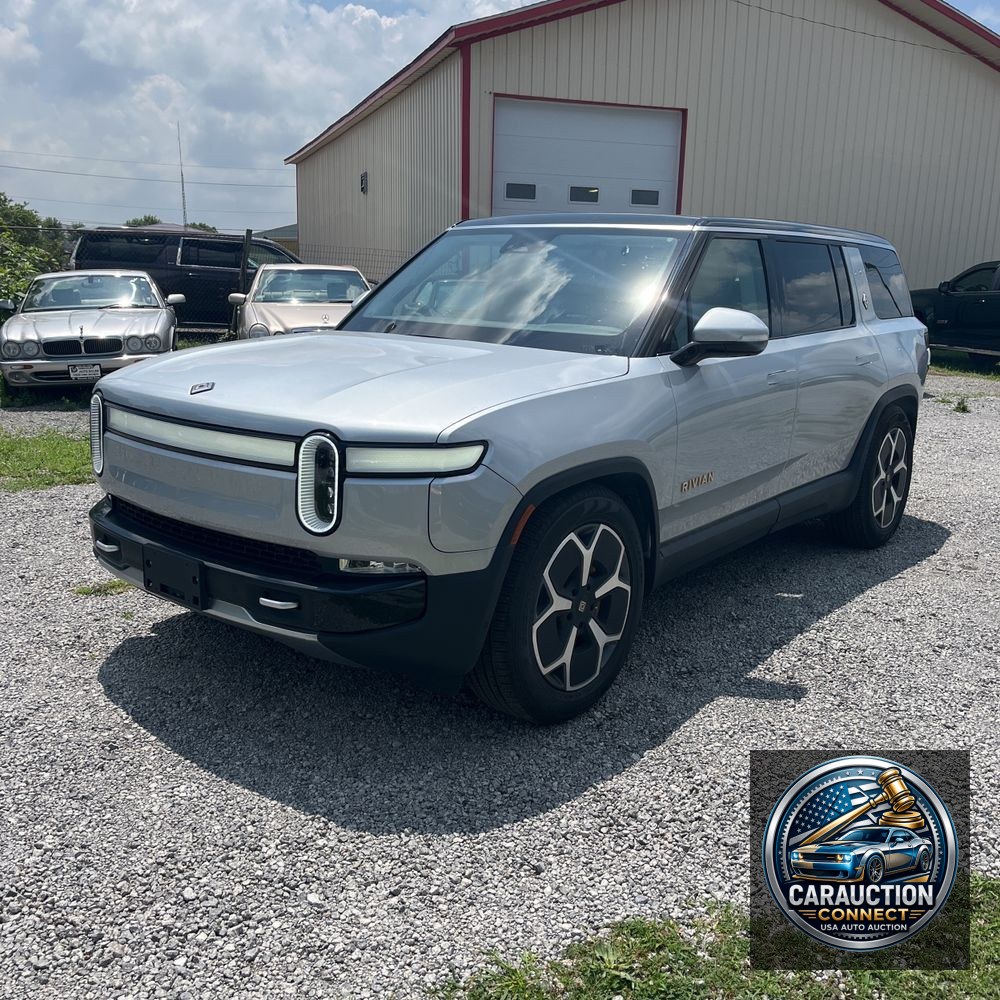 2023 Rivian R1S Adventure Quad-Motor