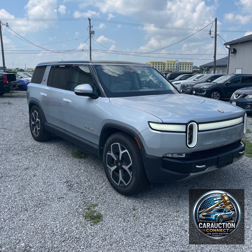 2023 Rivian R1S Adventure Quad-Motor
