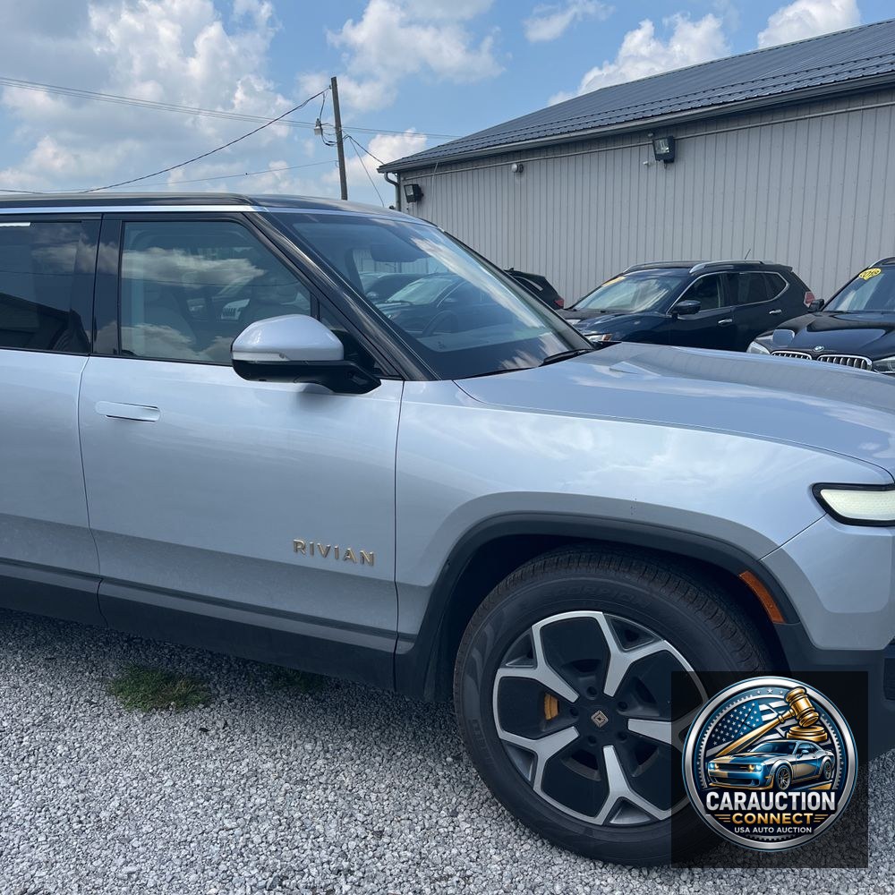 2023 Rivian R1S Adventure Quad-Motor
