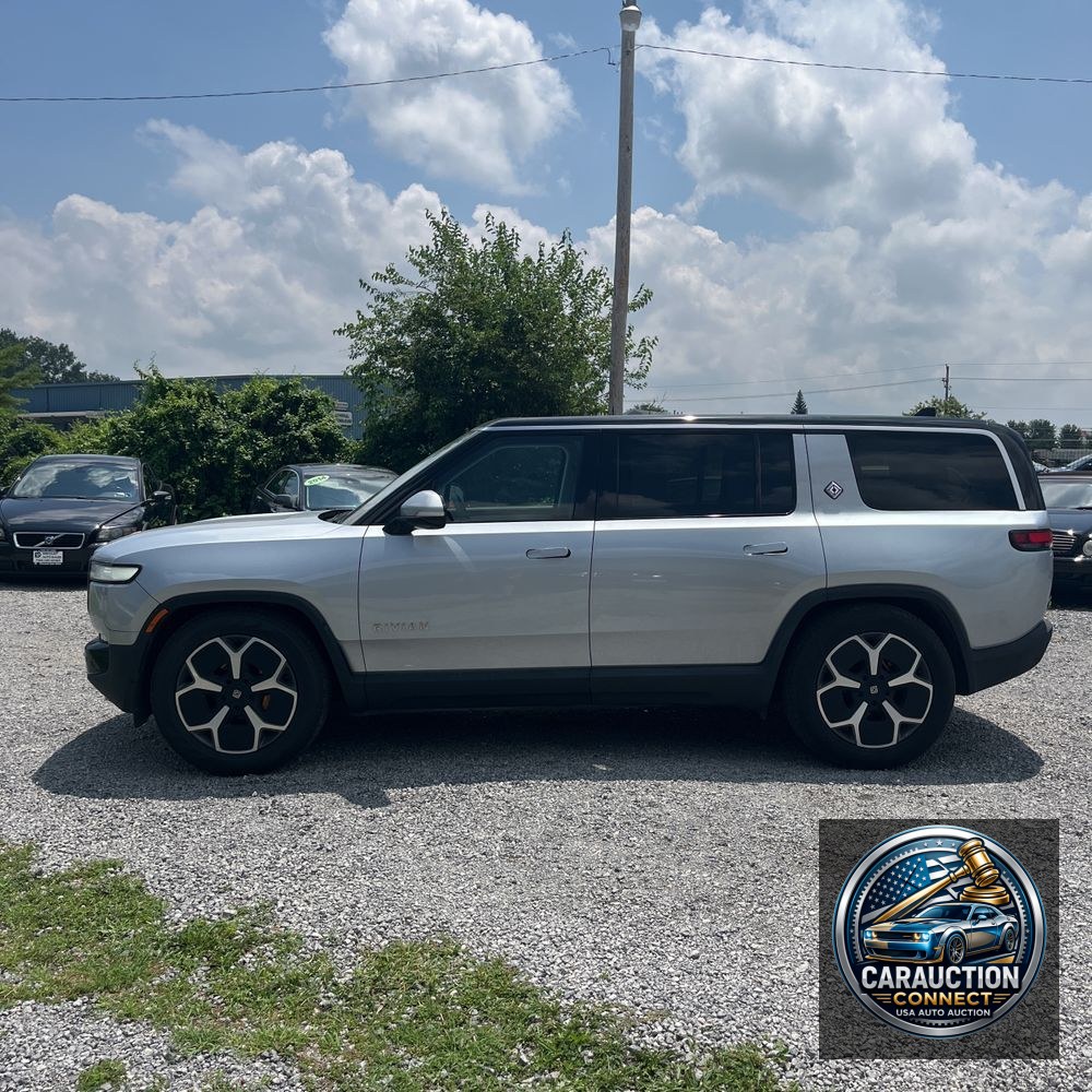 2023 Rivian R1S Adventure Quad-Motor
