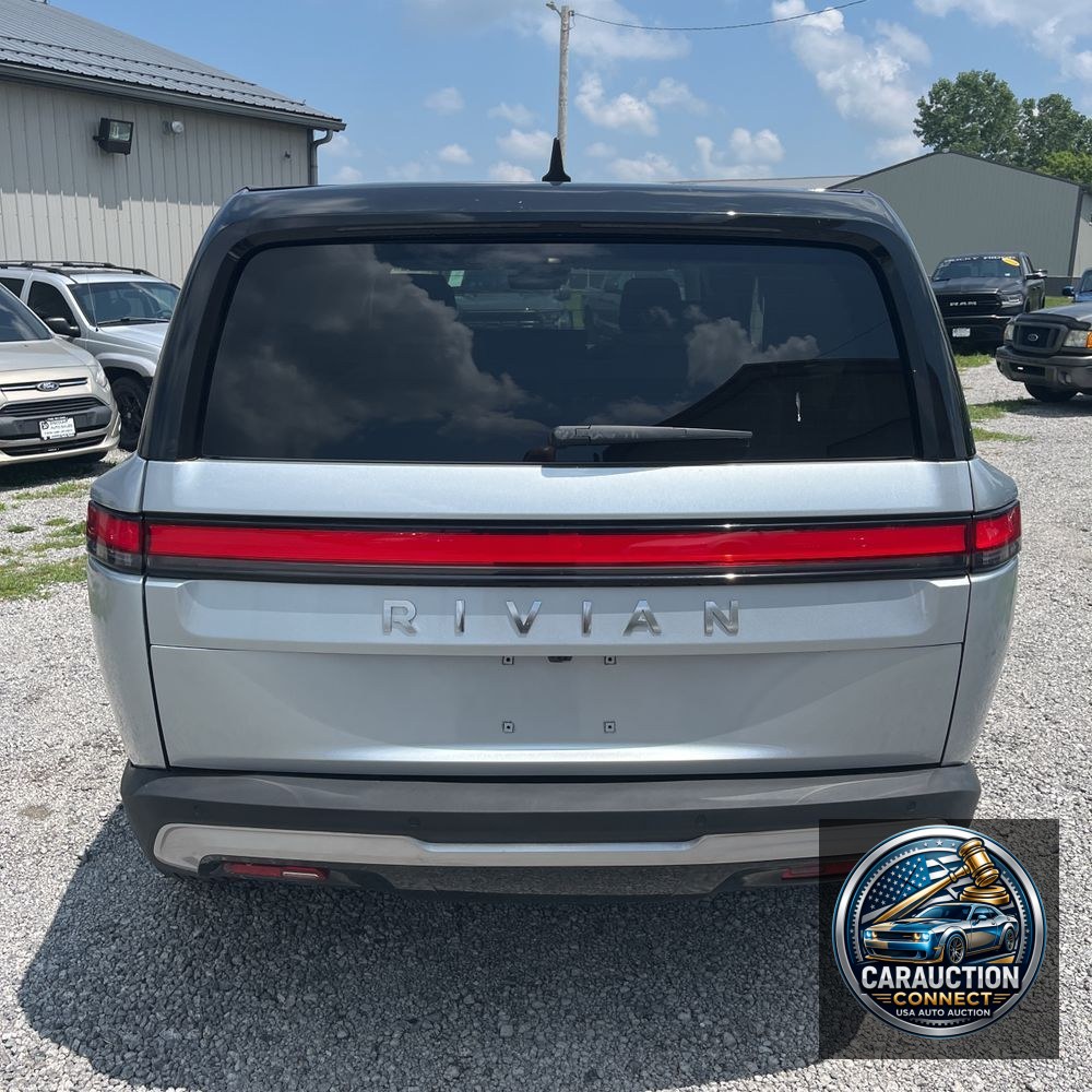2023 Rivian R1S Adventure Quad-Motor