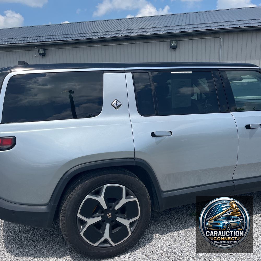 2023 Rivian R1S Adventure Quad-Motor