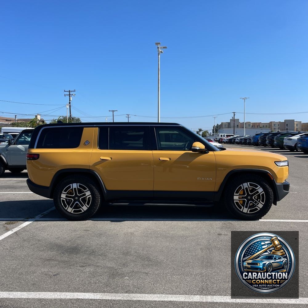 2023 Rivian R1S Adventure