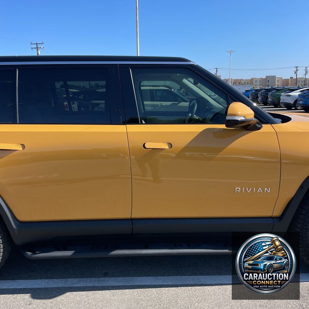 2023 Rivian R1S Adventure