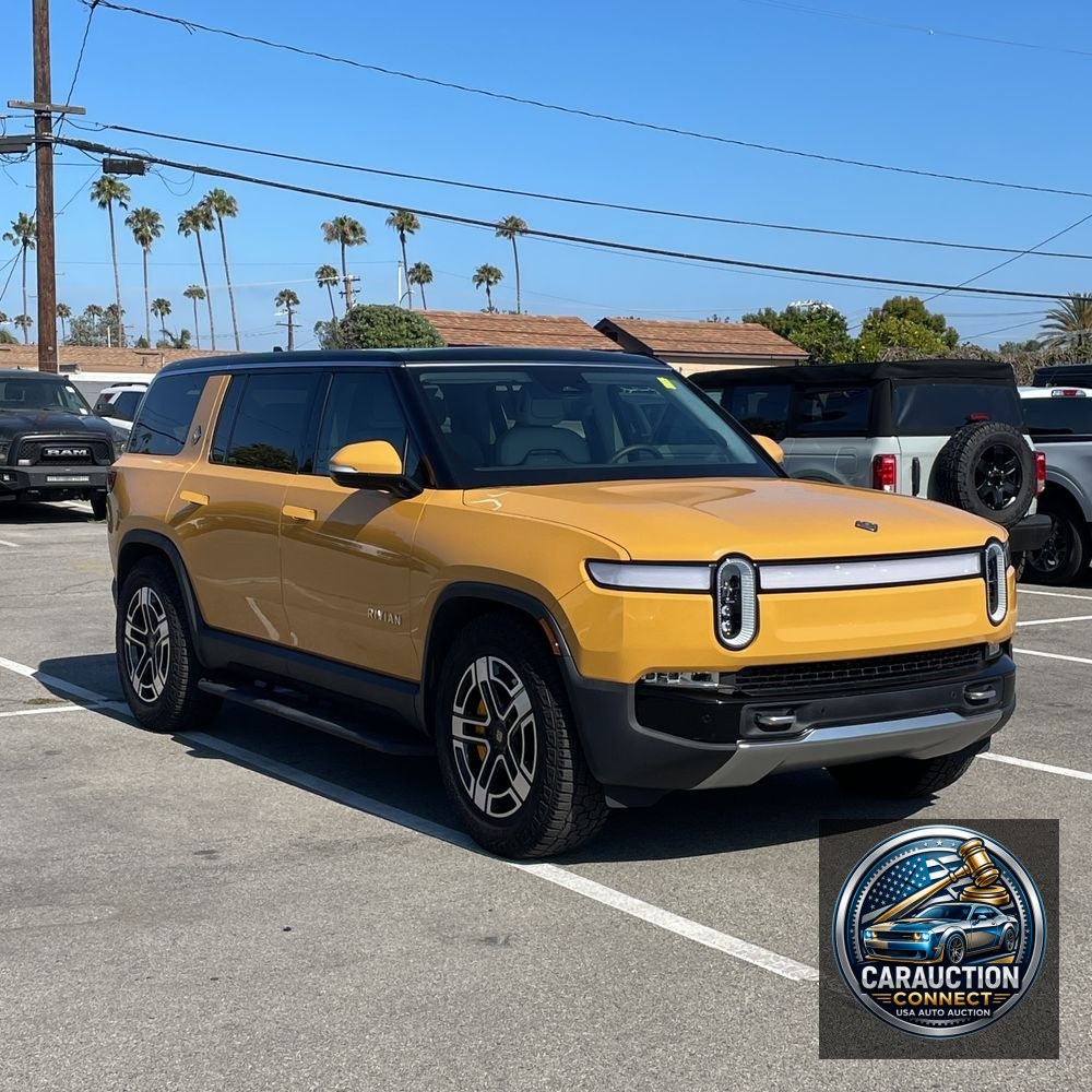 2023 Rivian R1S Adventure