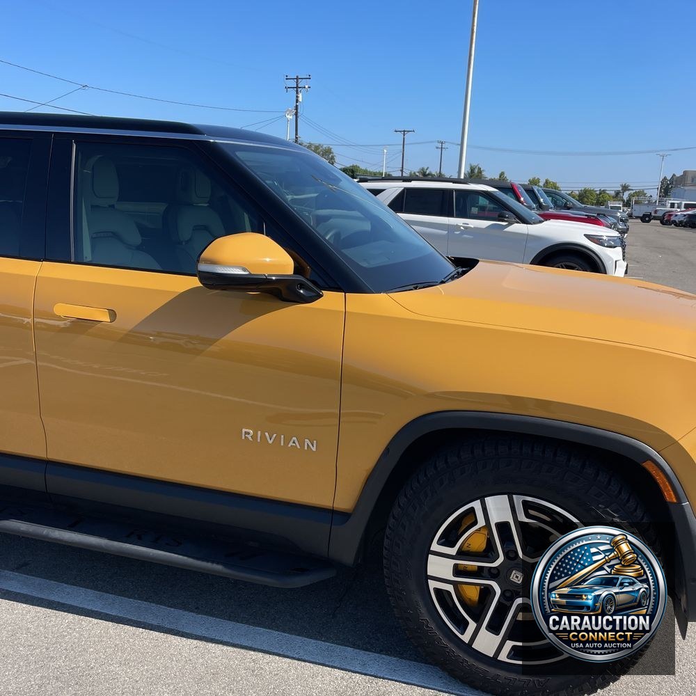 2023 Rivian R1S Adventure