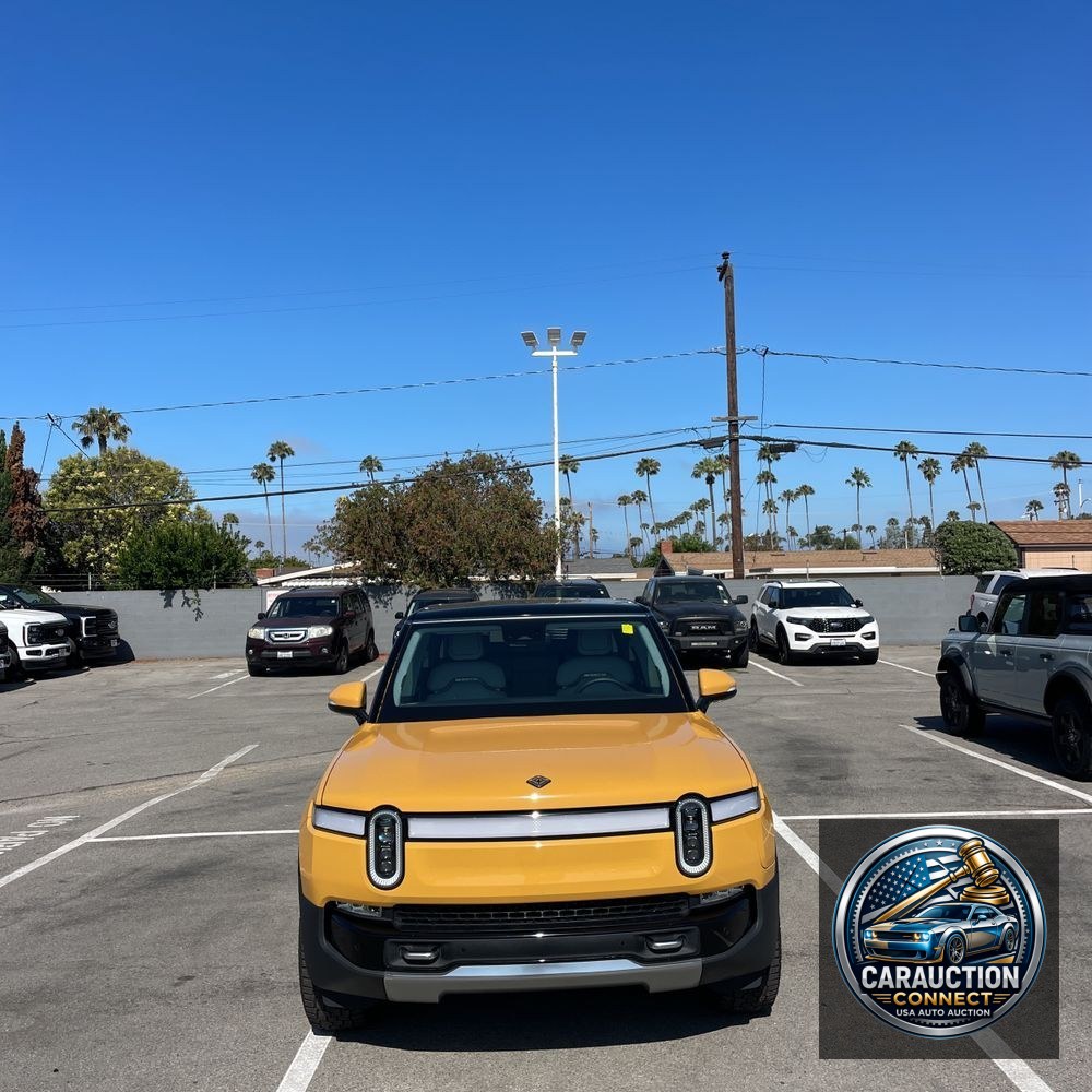 2023 Rivian R1S Adventure