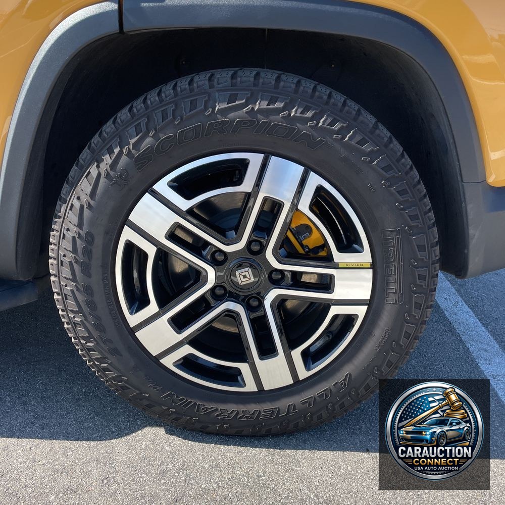 2023 Rivian R1S Adventure