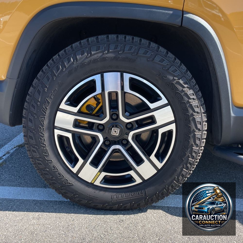 2023 Rivian R1S Adventure