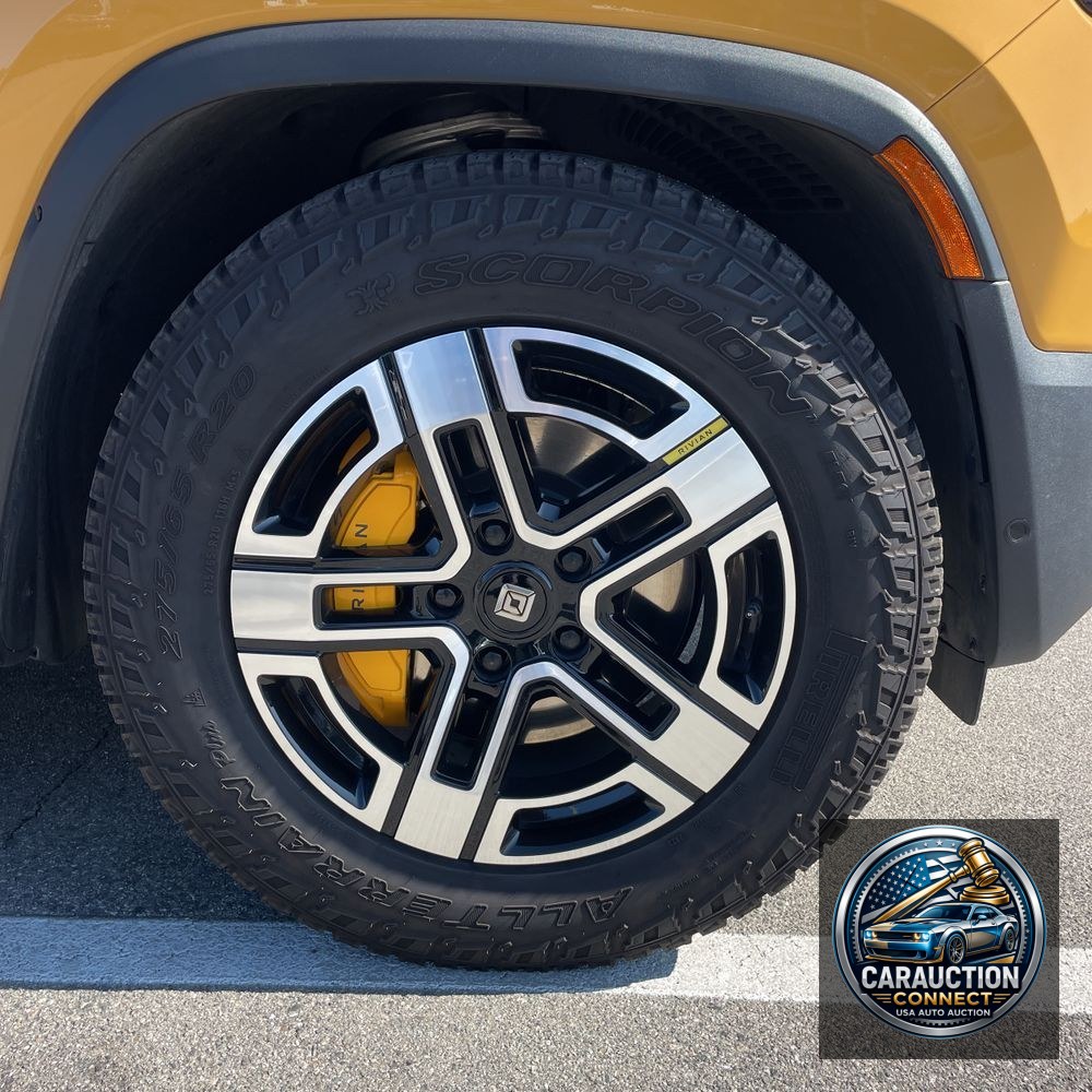 2023 Rivian R1S Adventure