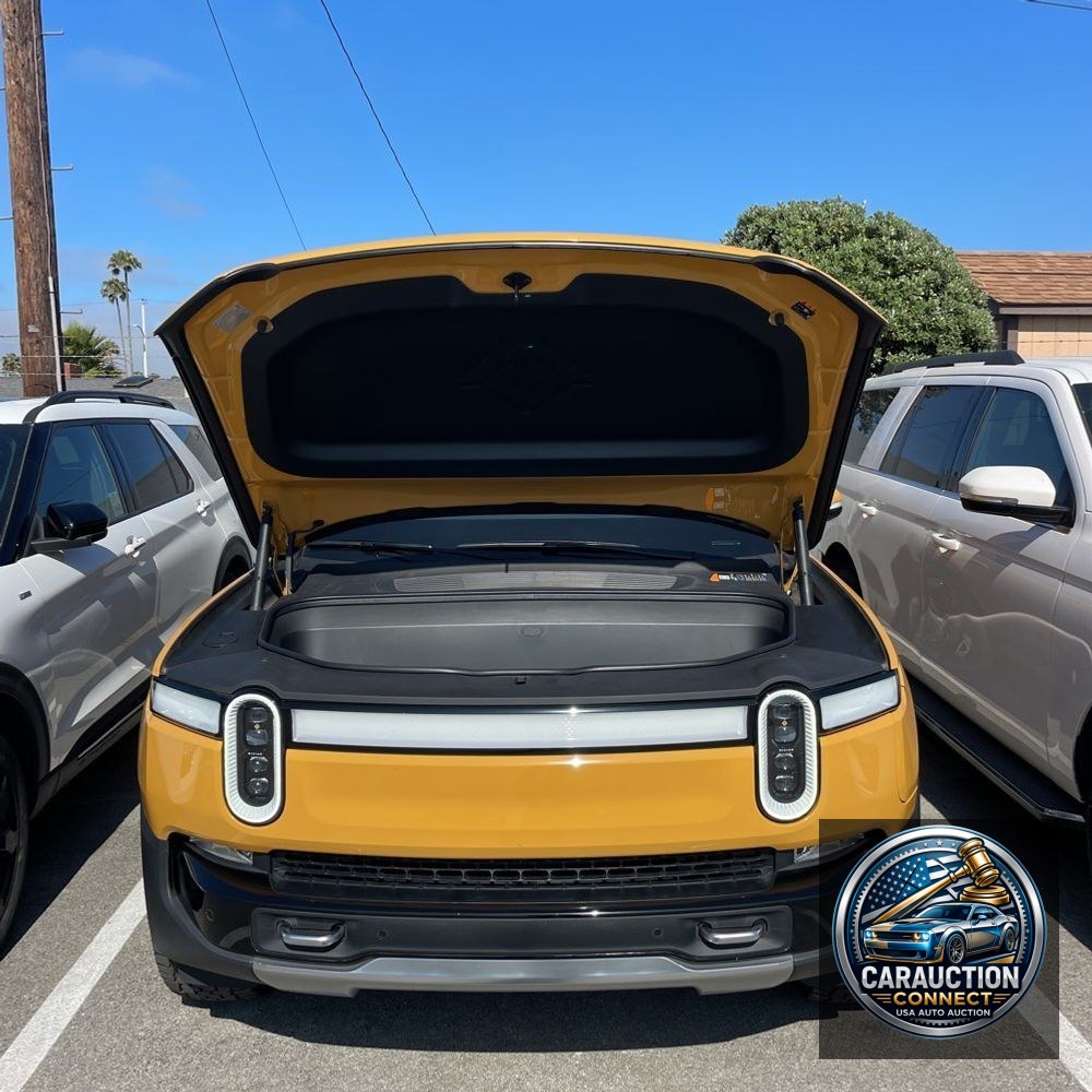 2023 Rivian R1S Adventure