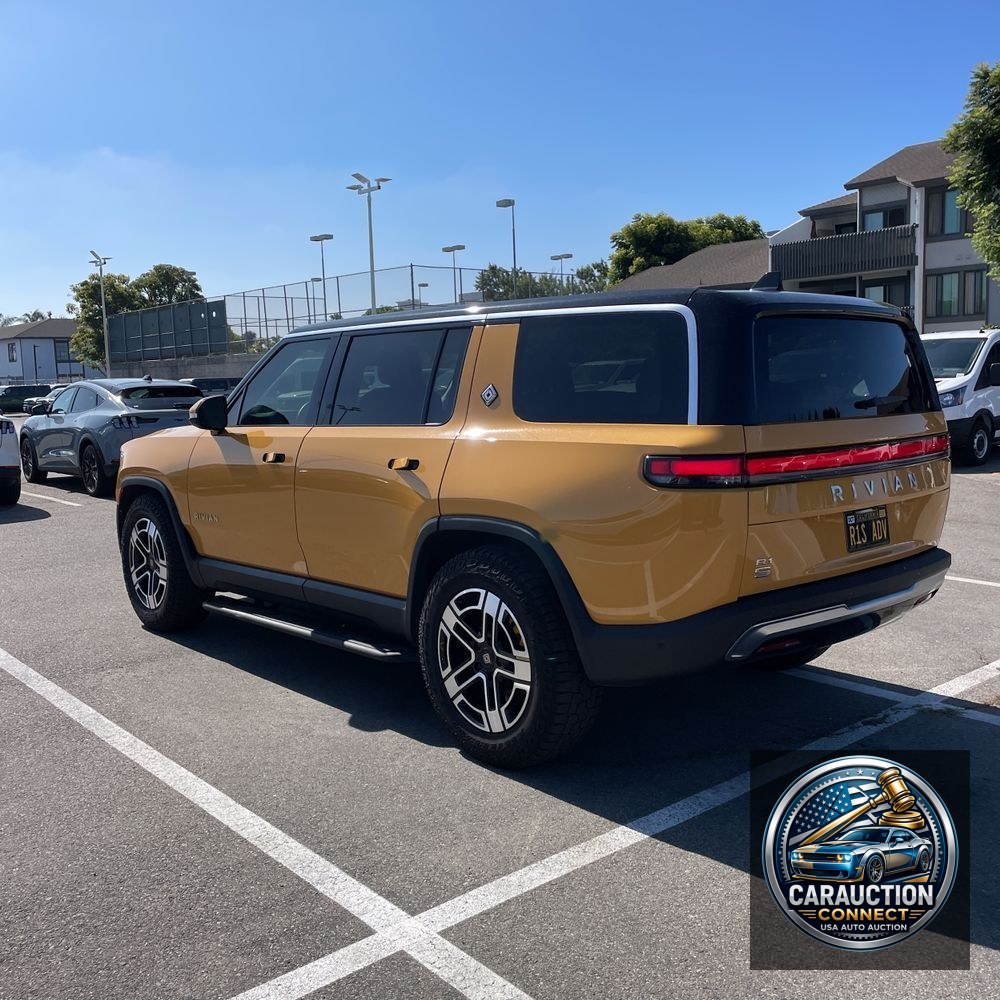 2023 Rivian R1S Adventure