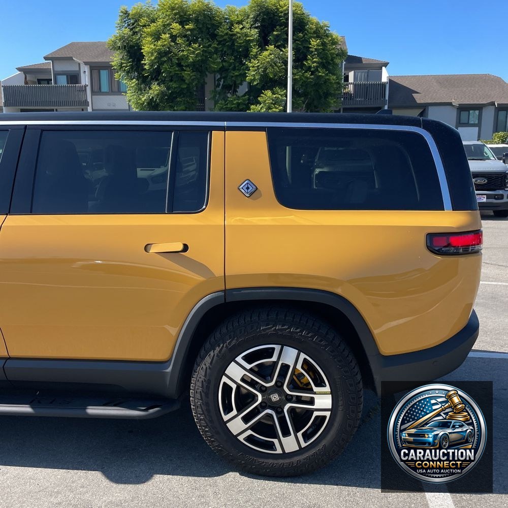 2023 Rivian R1S Adventure