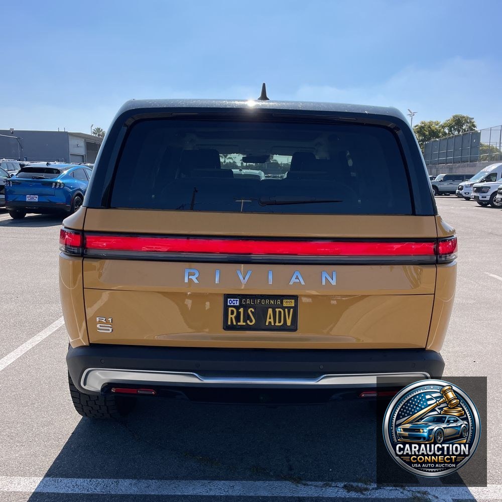 2023 Rivian R1S Adventure