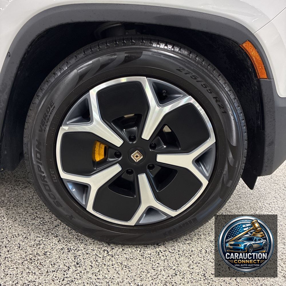 2024 Rivian R1S Adventure Quad-Motor