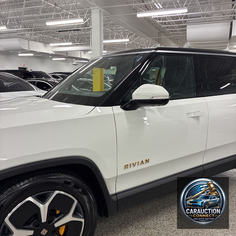 2024 Rivian R1S Adventure Quad-Motor