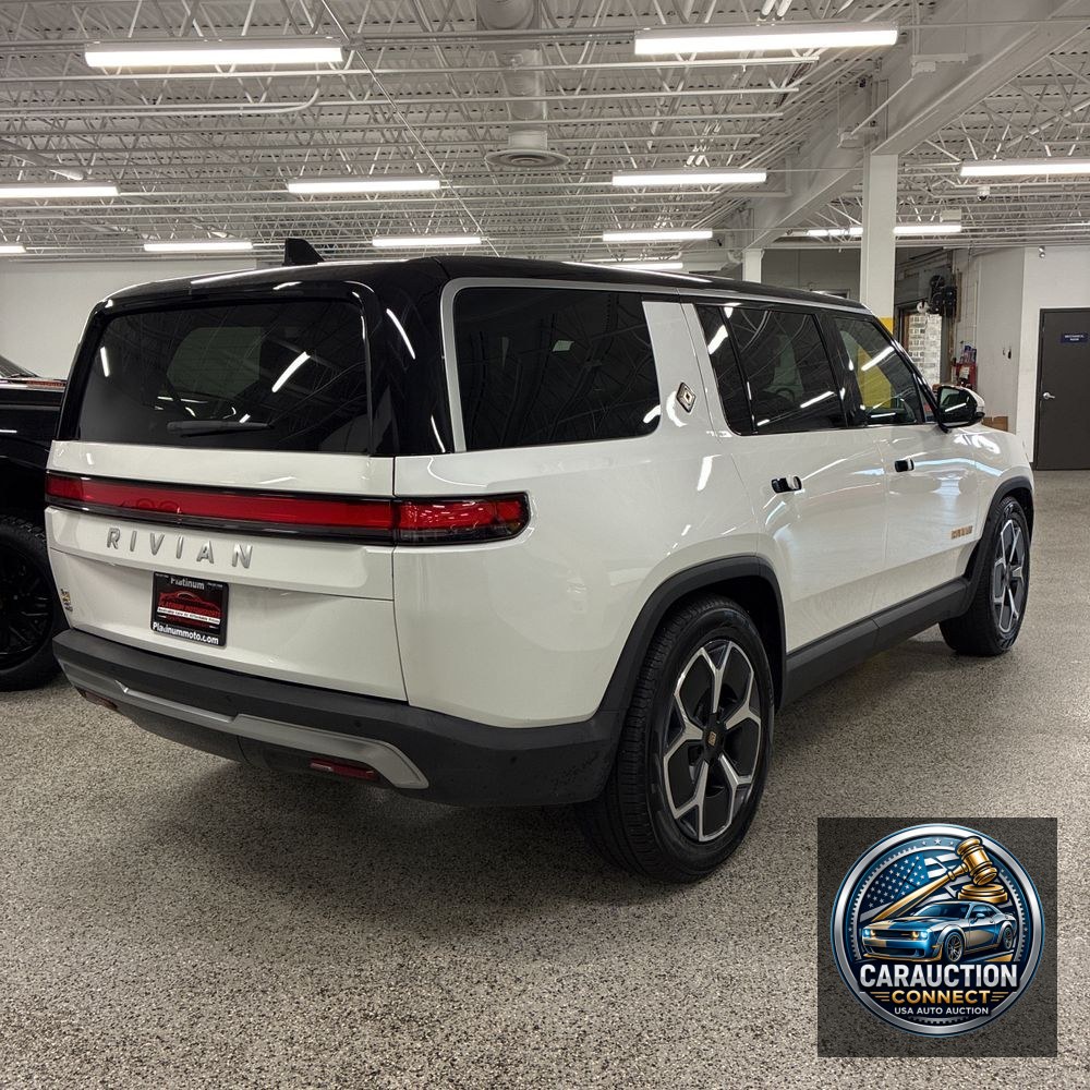 2024 Rivian R1S Adventure Quad-Motor
