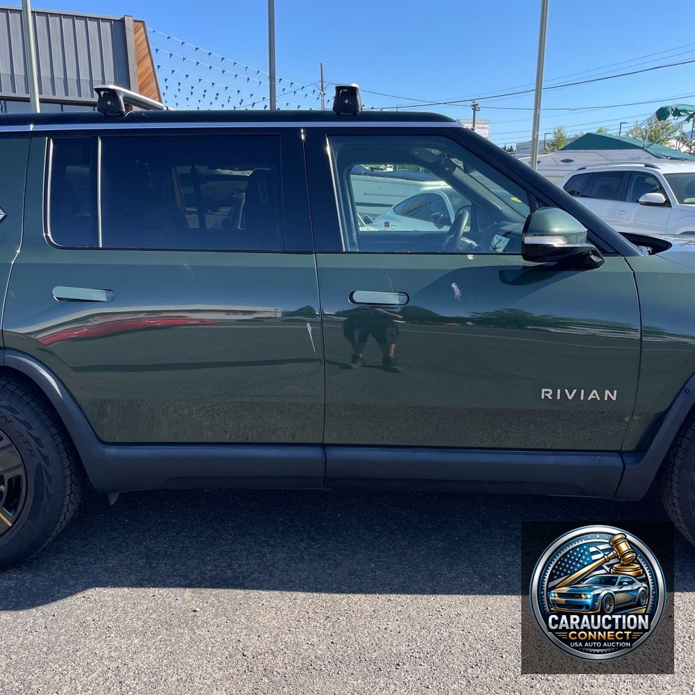 2023 Rivian R1S Adventure Quad-Motor