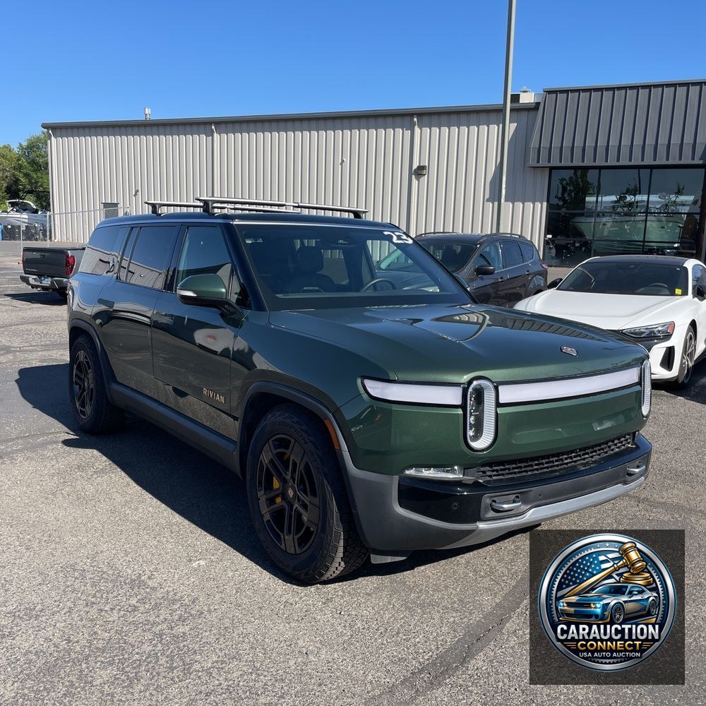2023 Rivian R1S Adventure Quad-Motor