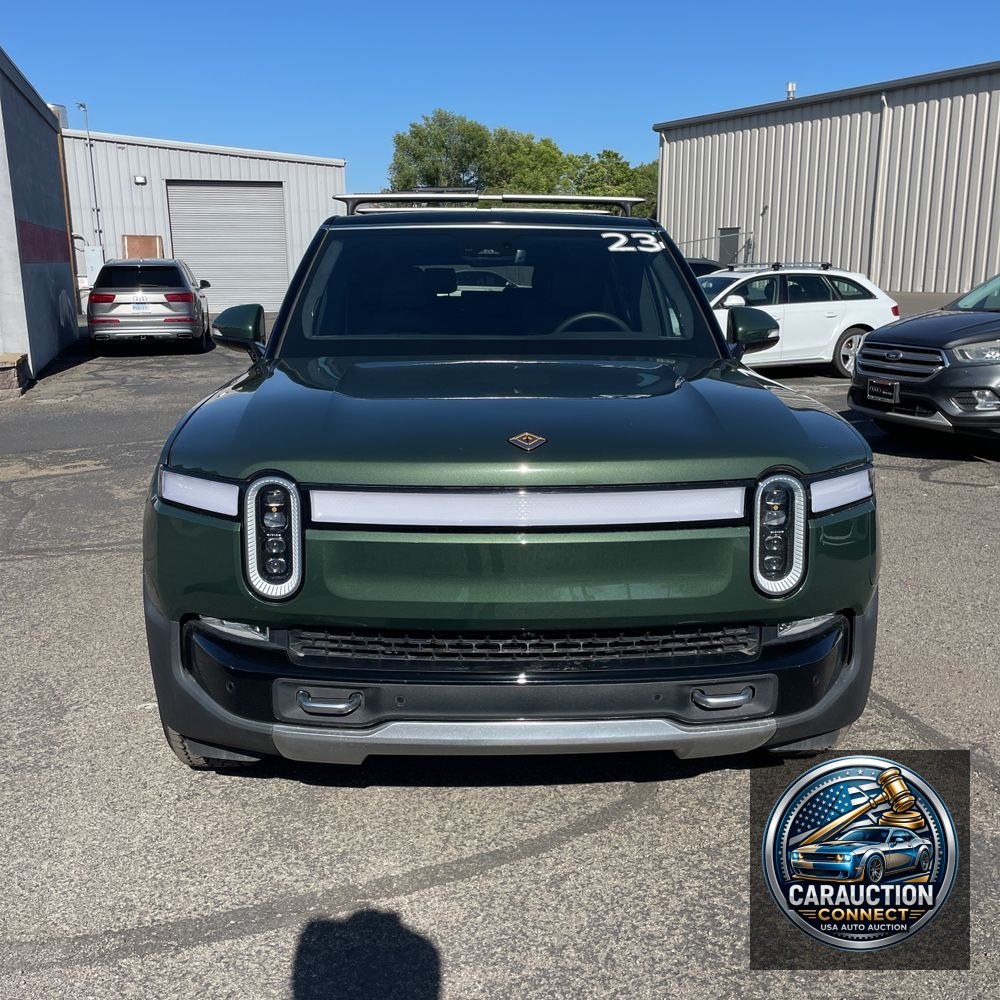 2023 Rivian R1S Adventure Quad-Motor