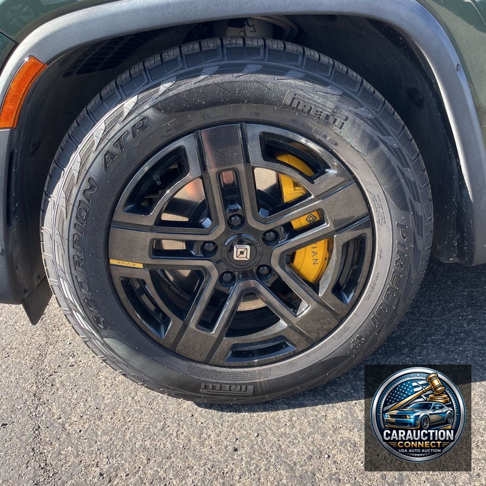 2023 Rivian R1S Adventure Quad-Motor