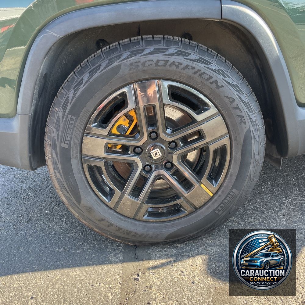 2023 Rivian R1S Adventure Quad-Motor