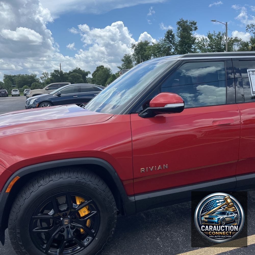 2023 Rivian R1S Adventure Quad-Motor