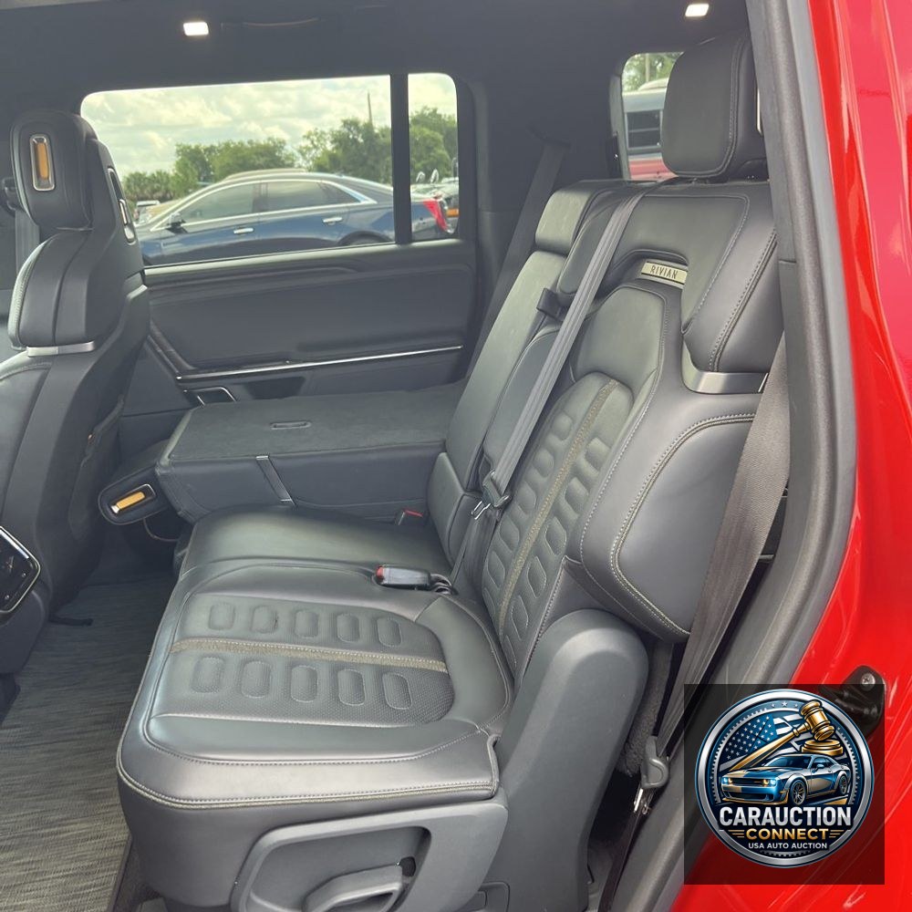 2023 Rivian R1S Adventure Quad-Motor