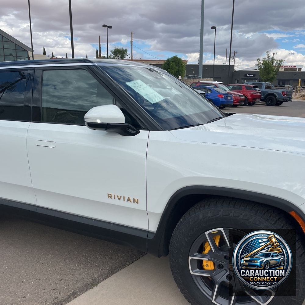 2024 Rivian R1S Adventure Quad-Motor