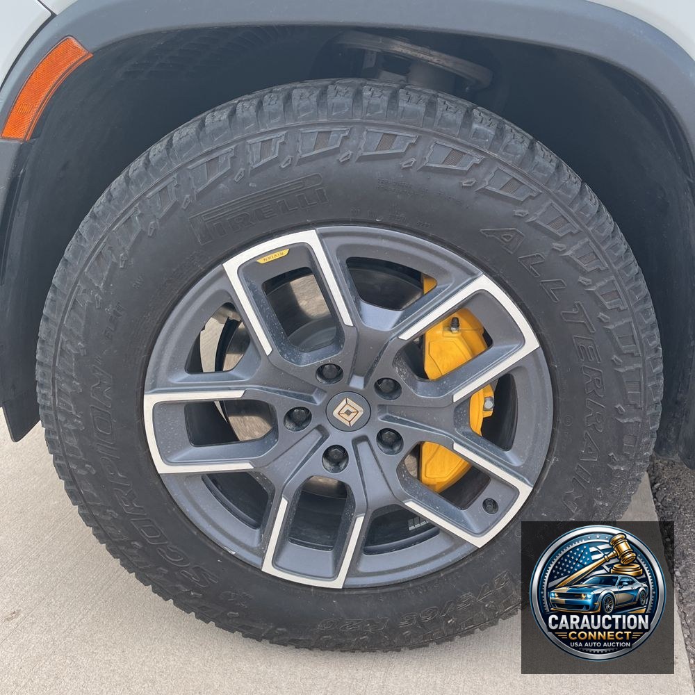 2024 Rivian R1S Adventure Quad-Motor