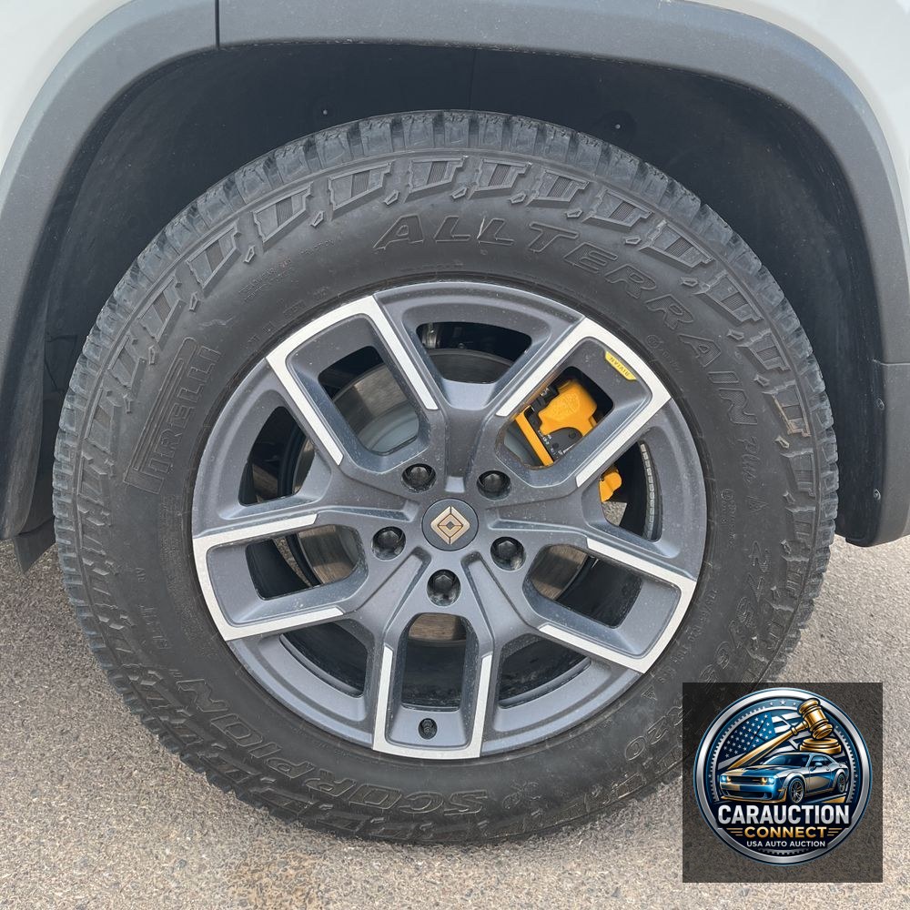 2024 Rivian R1S Adventure Quad-Motor