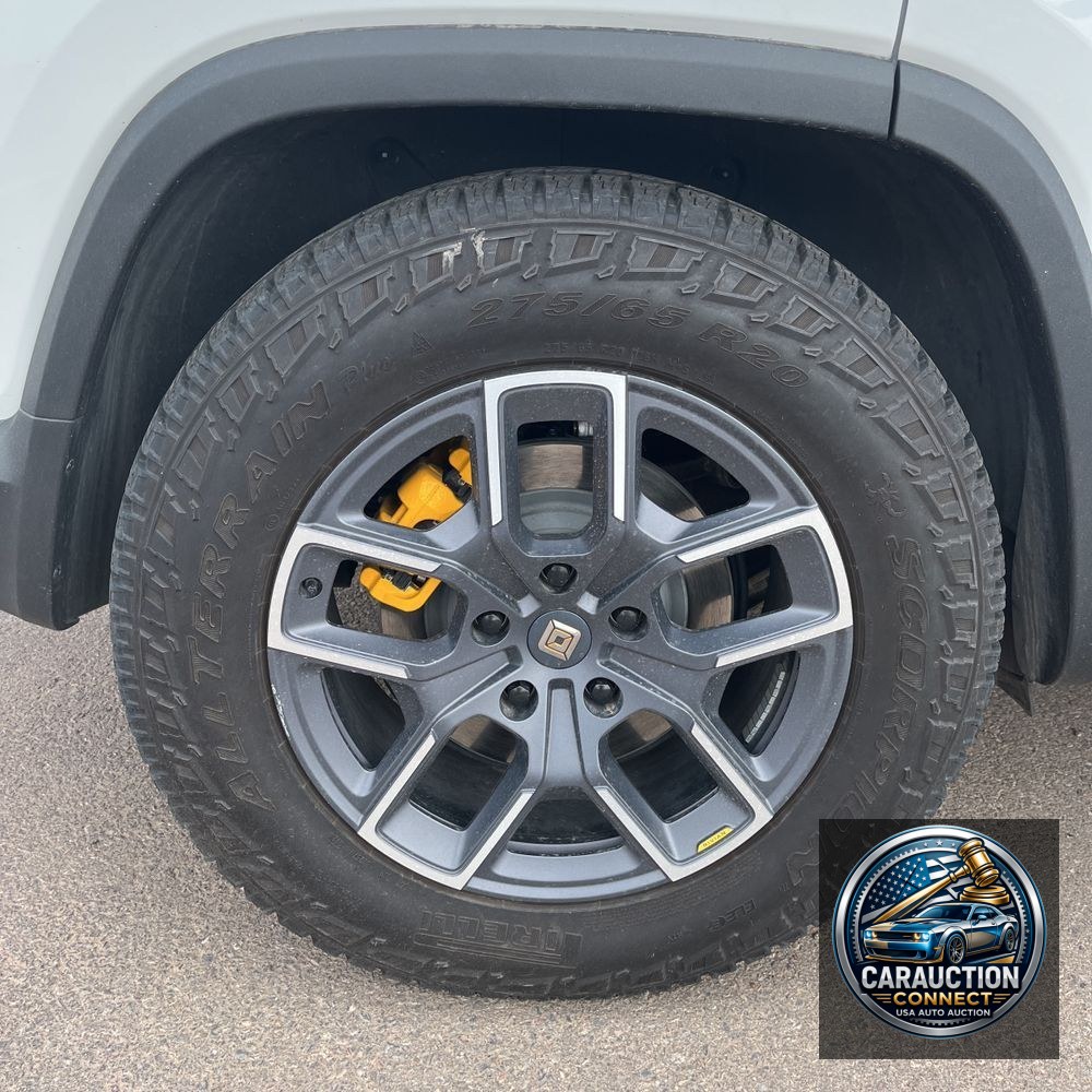 2024 Rivian R1S Adventure Quad-Motor