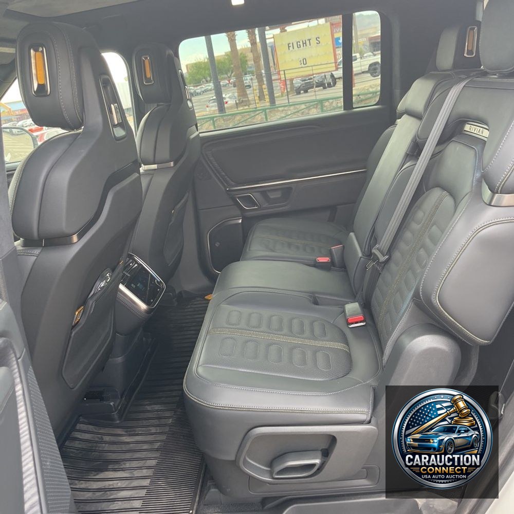 2024 Rivian R1S Adventure Quad-Motor