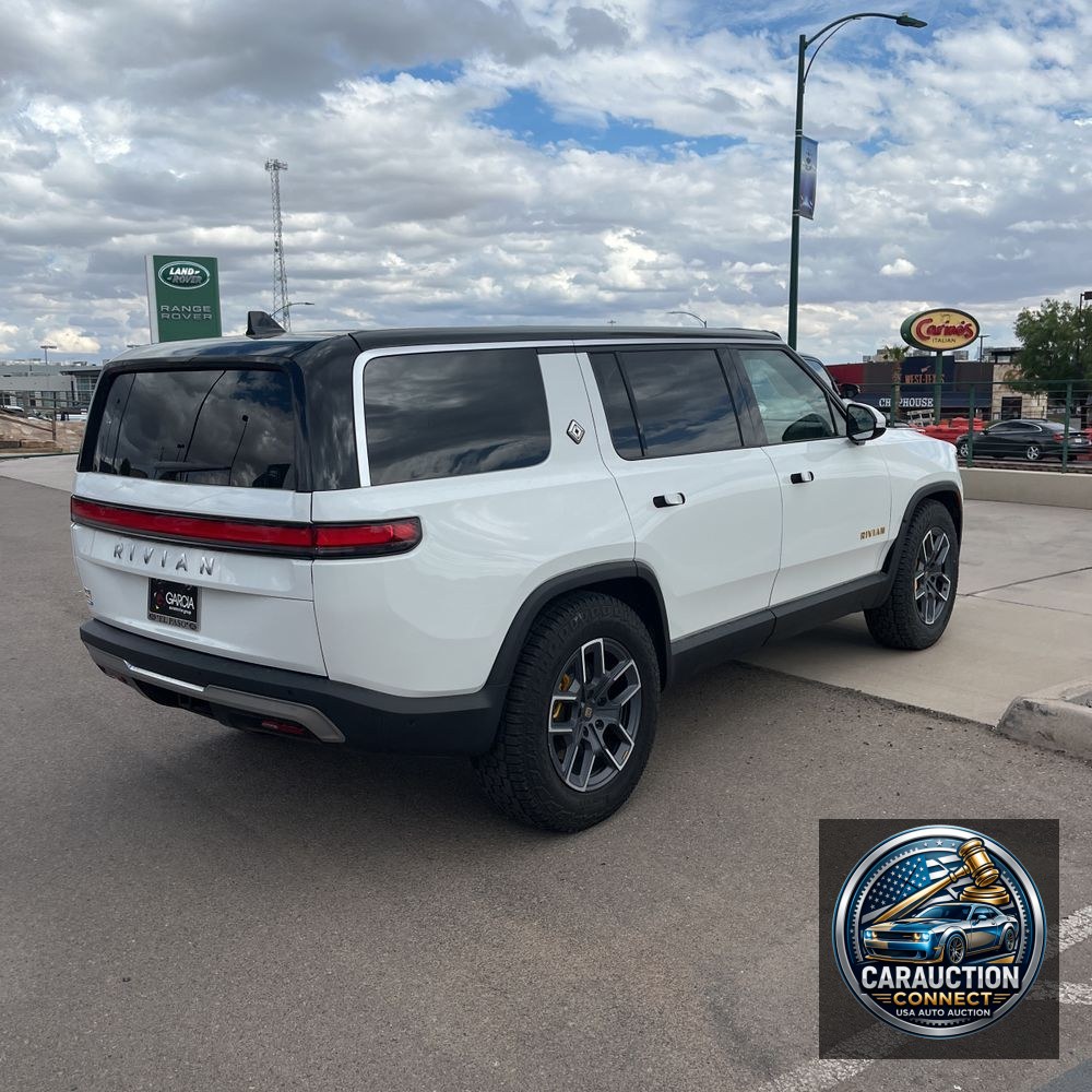 2024 Rivian R1S Adventure Quad-Motor