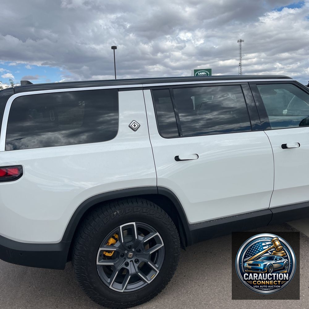 2024 Rivian R1S Adventure Quad-Motor