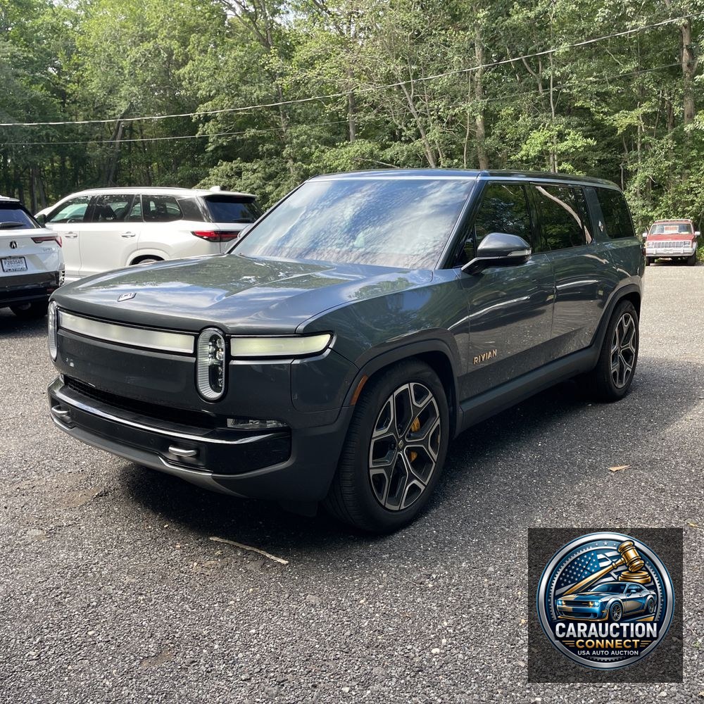 2023 Rivian R1S Adventure Quad-Motor