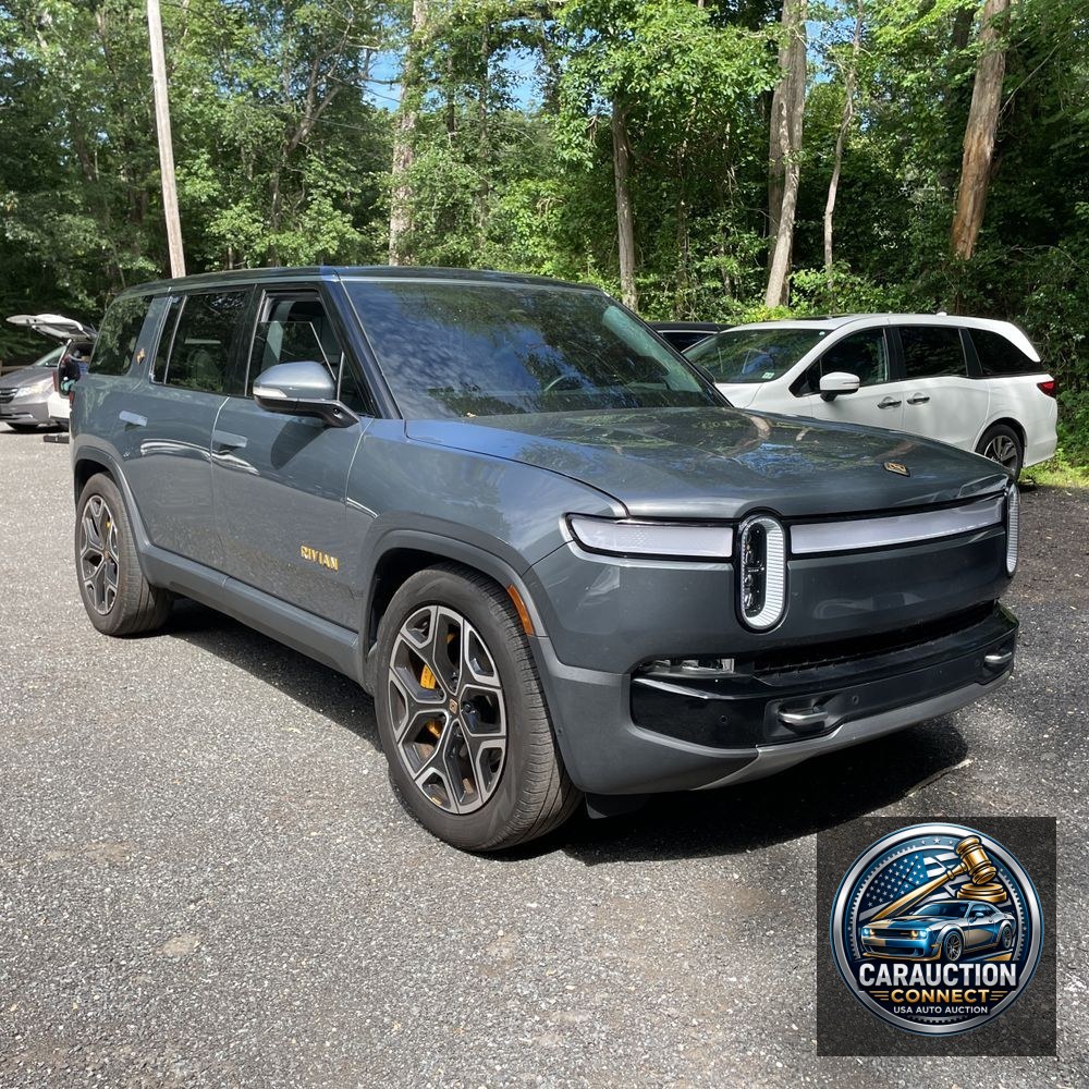 2023 Rivian R1S Adventure Quad-Motor