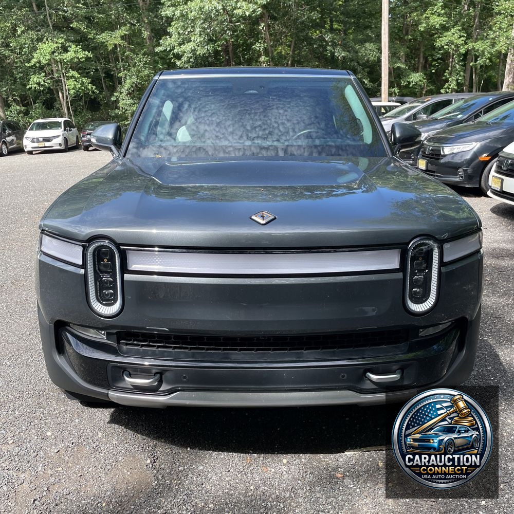2023 Rivian R1S Adventure Quad-Motor