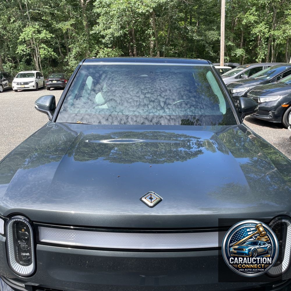 2023 Rivian R1S Adventure Quad-Motor